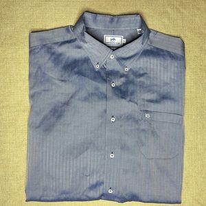 Southern Tide button down in excellent con…
